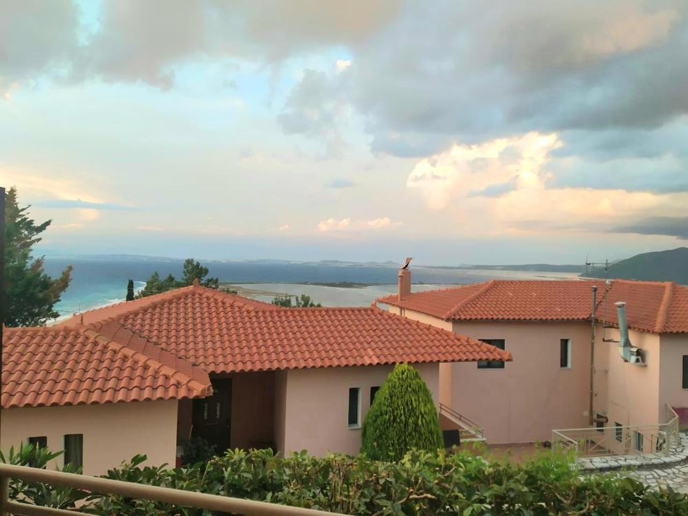 Double Room with Partial Sea View